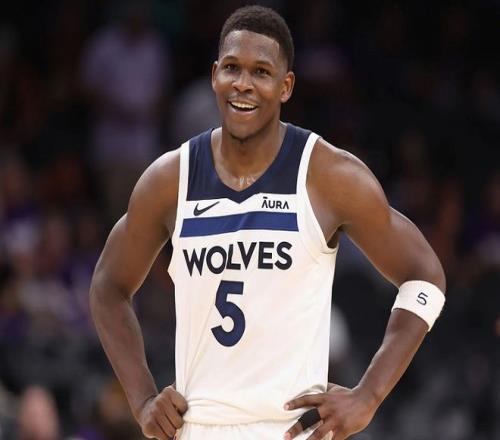 记者：迈阿密国际正与塔列雷斯就33岁阿根廷门将吉多进行谈判（记者：迈阿密国际与塔列雷斯洽谈引进33岁阿根廷门将吉多）