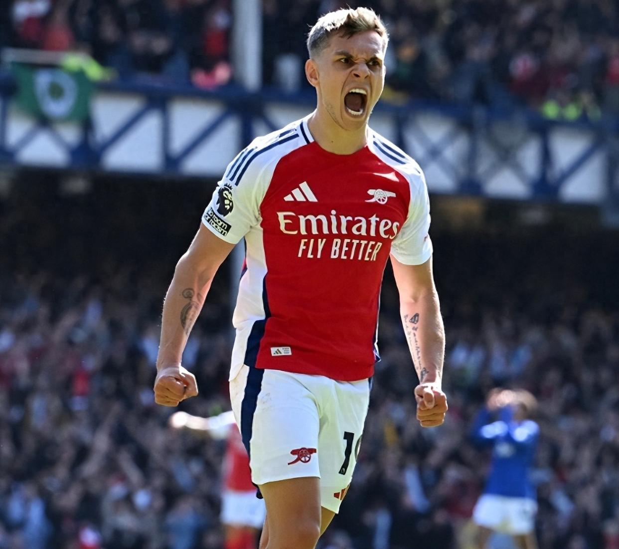 巴萨瞄准巴西天才左后卫！内马尔母队新星或成惊喜引援（巴萨锁定巴西天才左后卫，内马尔母队新星有望成为惊喜之选）