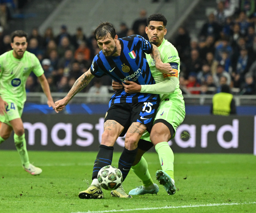 塞克斯顿因左大腿受伤，本场对阵尼克斯不会回归（塞克斯顿左大腿受伤，本场战尼克斯提前退场）