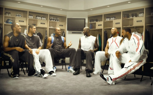 记者：中英青训交流会上对15天7赛进行了反思，会给球员带来风险（记者称中英青训交流会反思15天7赛：高密度赛程或增加球员风险）