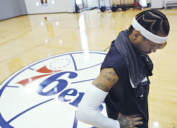 C罗：国家队没有谁是不可撼动的；球迷嘘我会帮我队友减轻压力（C罗：国家队没有绝对核心；嘘声冲我来，我替队友扛压力）