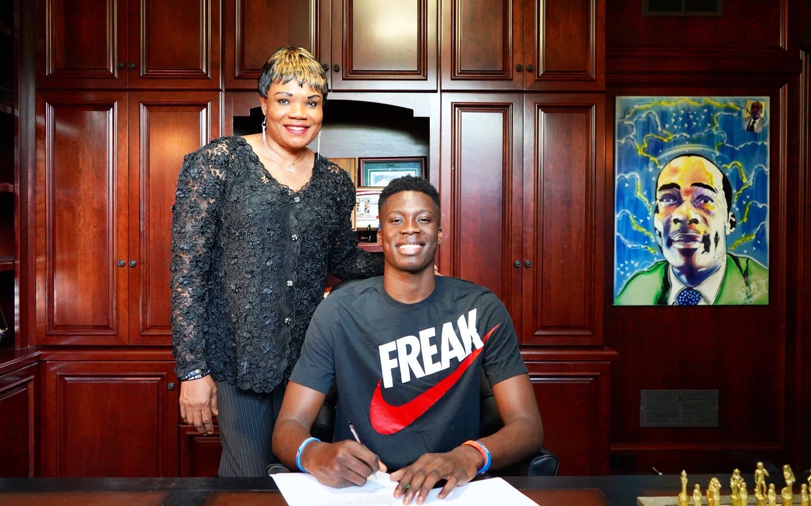 李金羽：不管明年带队征战中超什么样，都会为中国足球去努力（李金羽：无论明年执教中超境况如何，我都会为中国足球拼尽全力）